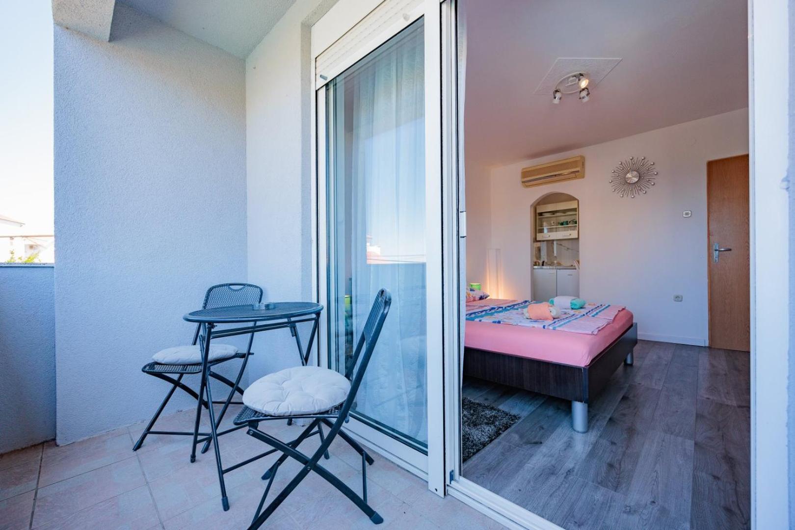 Crowonder Lucky Holiday House With Pool And Patio 30 Meters From The Beach ซาดาร์ ภายนอก รูปภาพ