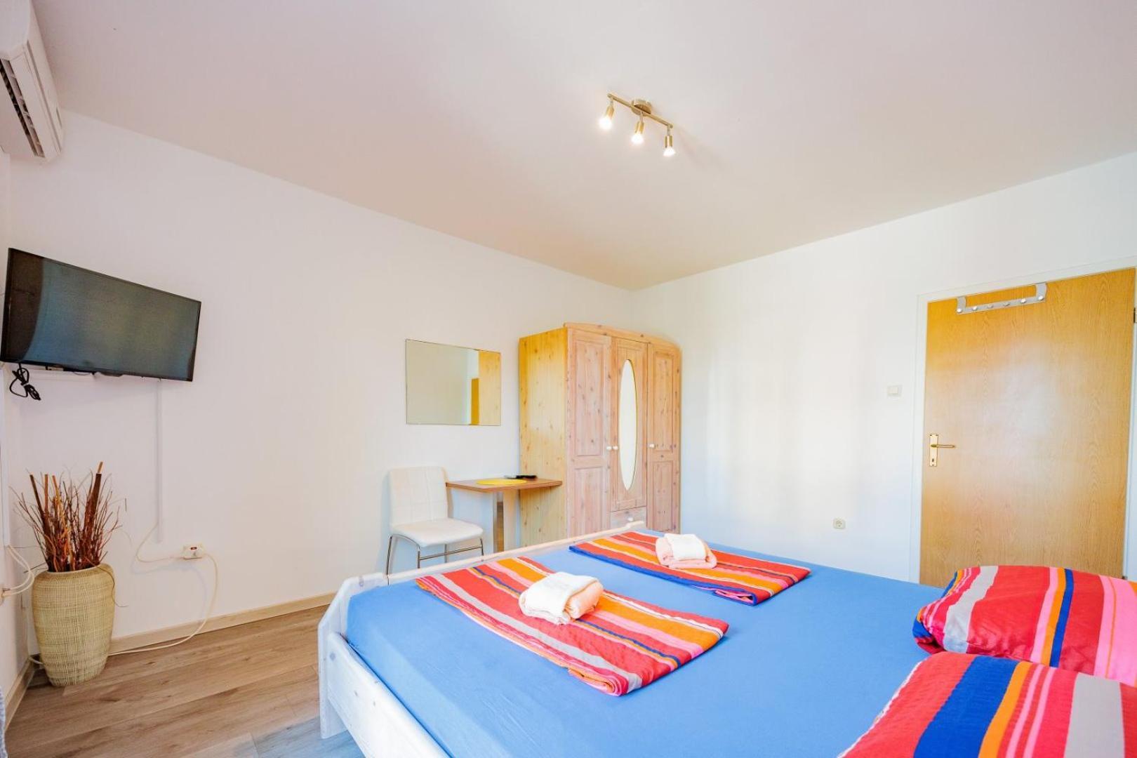 Crowonder Lucky Holiday House With Pool And Patio 30 Meters From The Beach ซาดาร์ ภายนอก รูปภาพ