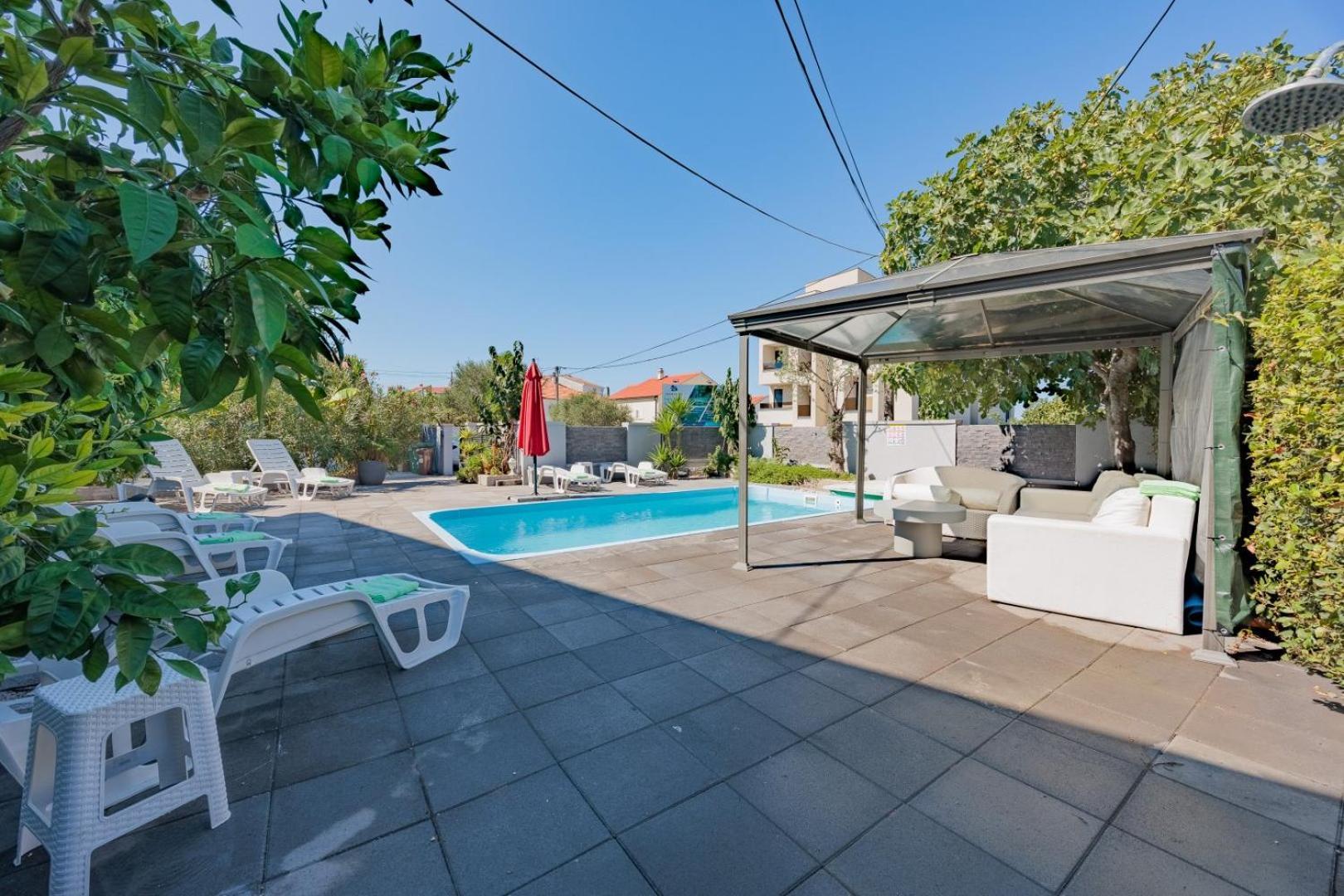 Crowonder Lucky Holiday House With Pool And Patio 30 Meters From The Beach ซาดาร์ ภายนอก รูปภาพ